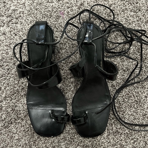Urban Outfitters, Lace Up Heel. Size 7. Black. - Picture 2 of 2